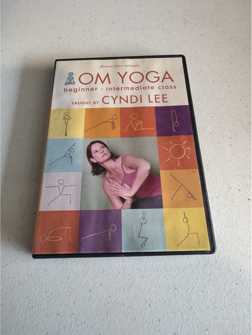 Om Yoga Class: Beginner/Intermediate [DVD] - DVD -  Very Good - - - 1 - Unrated